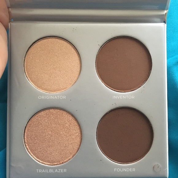 Pür Cosmetics Palette Bundle - Picture 7 of 7